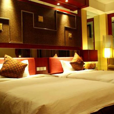 Grand Soluxe Hotel Dunhuang Oda fotoğraf