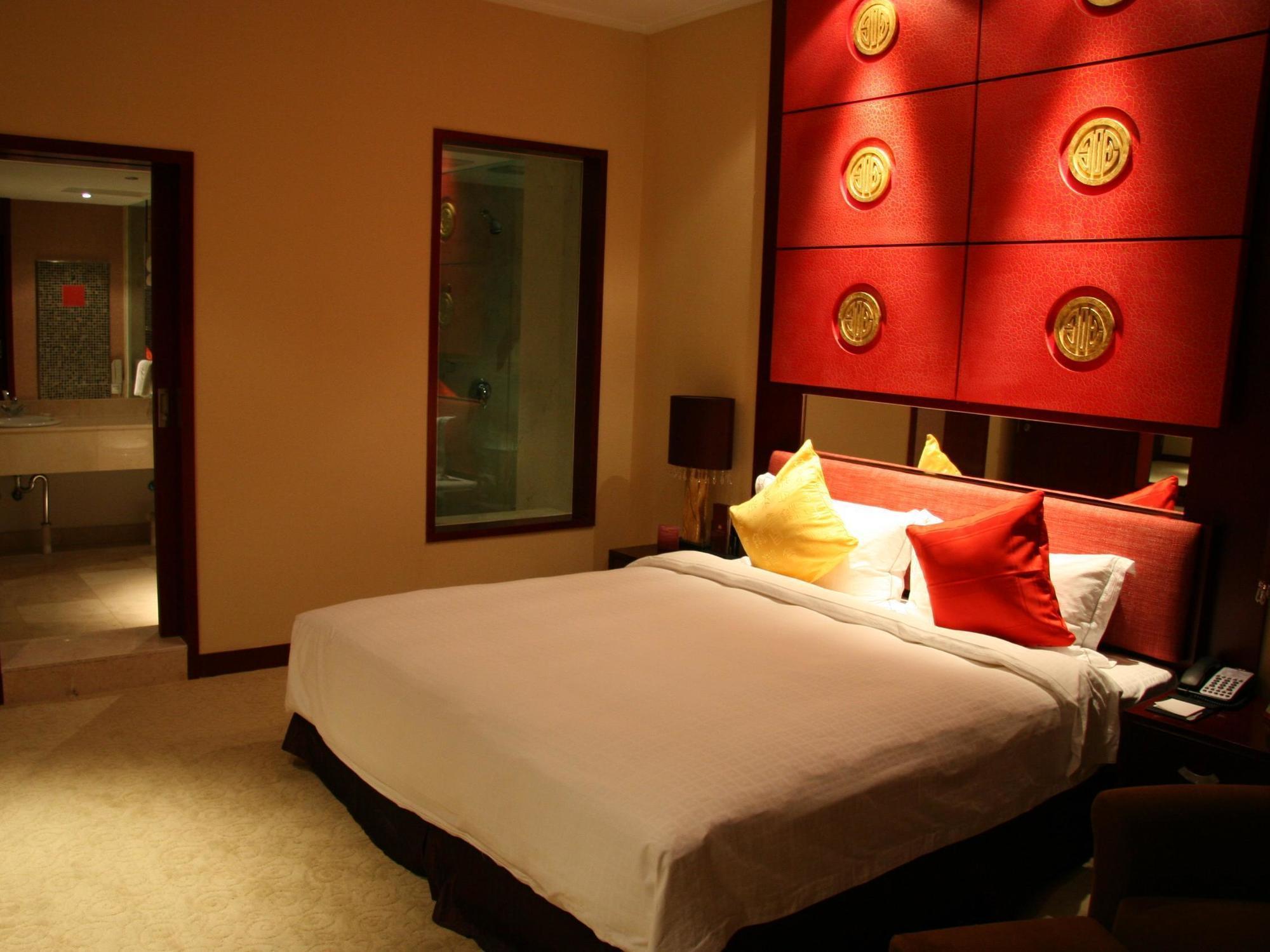 Grand Soluxe Hotel Dunhuang Dış mekan fotoğraf