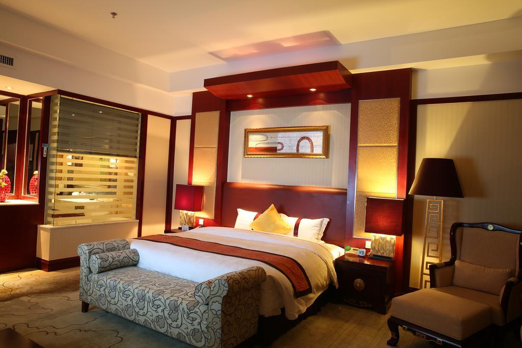 Grand Soluxe Hotel Dunhuang Dış mekan fotoğraf