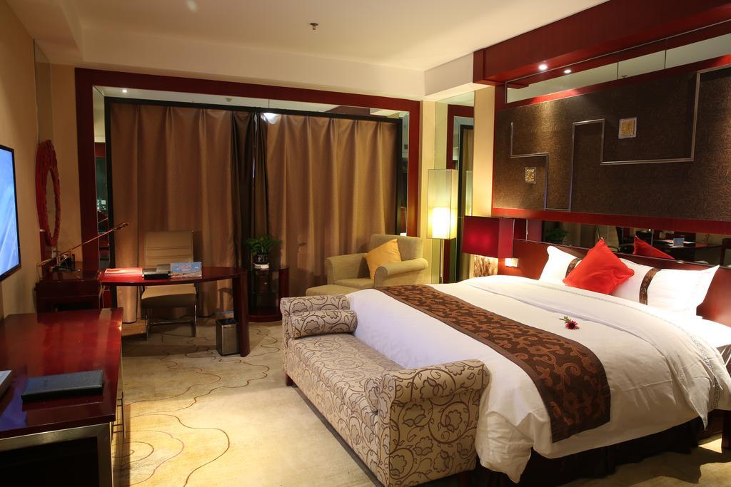 Grand Soluxe Hotel Dunhuang Dış mekan fotoğraf