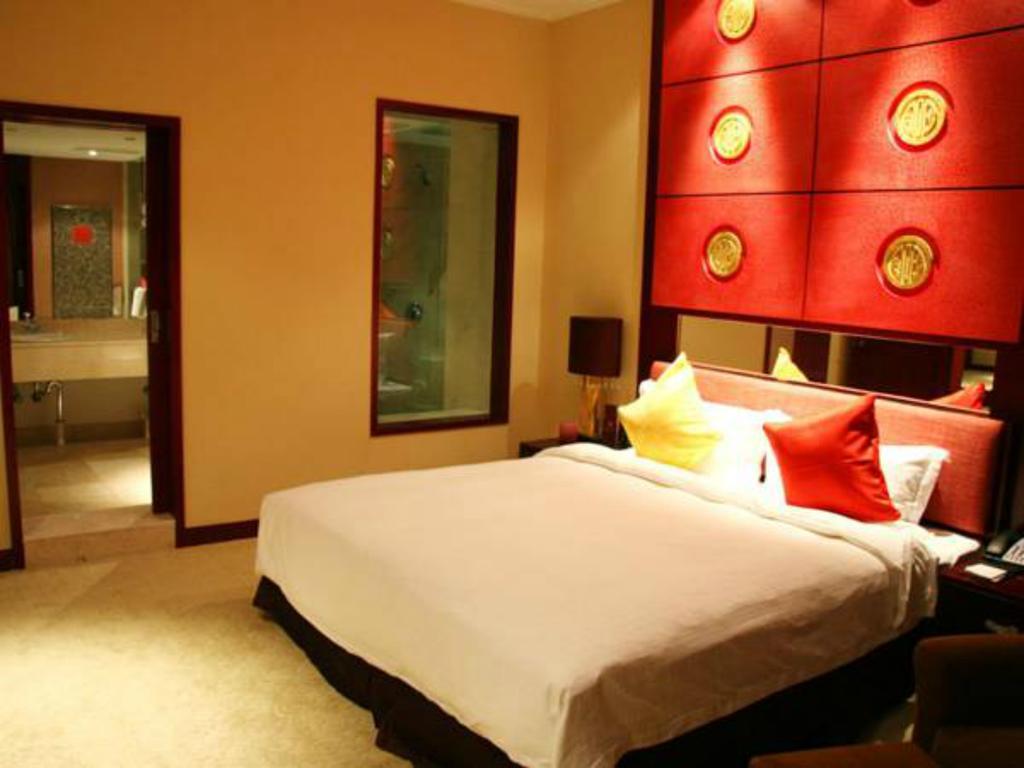 Grand Soluxe Hotel Dunhuang Dış mekan fotoğraf